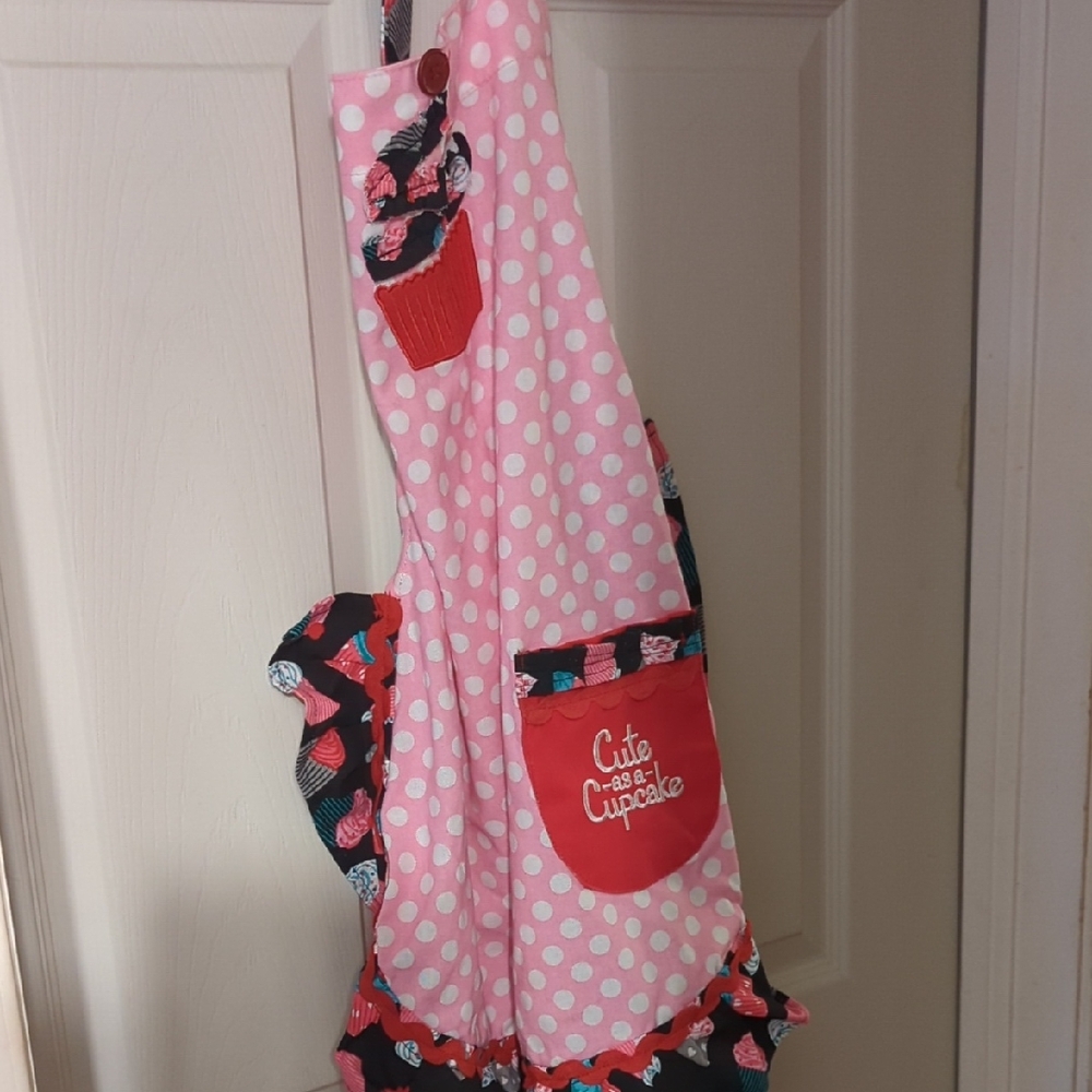 St.NICHOLAS Pink Polka Dot Apron with Cupcake Design
